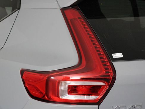 New 2026 Volvo XC40 B5 Plus w/ Protection Package Premier AWD/4WD image 15