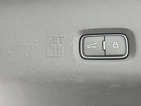 Used 2025 Ford Expedition Active AWD/4WD image 58
