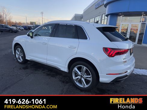 Used 2024 Audi Q3 2.0T Premium Plus image 3