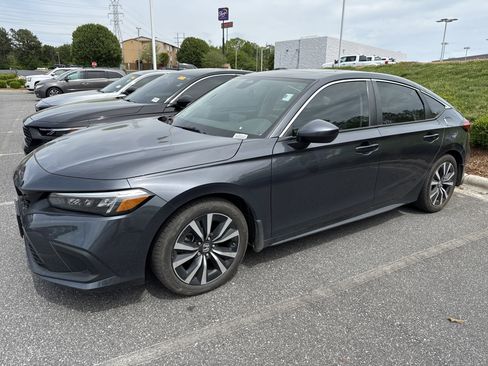 Used 2024 Honda Civic EX-L image 5