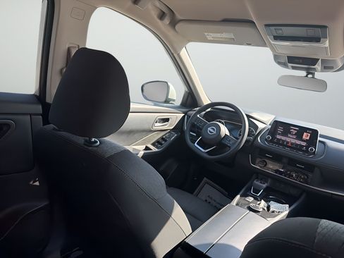 Certified 2024 Nissan Rogue SV AWD/4WD image 24