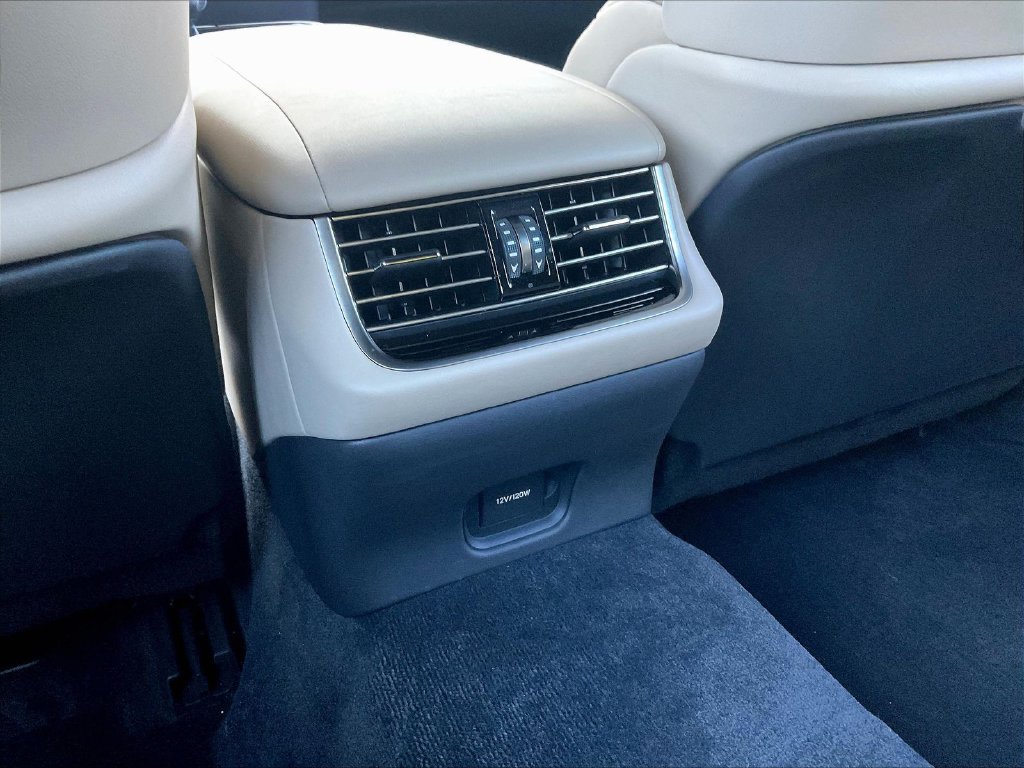 Used 2024 Lexus LS 500 RWD image 10