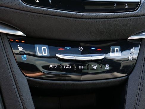 Used 2025 Cadillac XT5 Premium Luxury AWD/4WD image 24