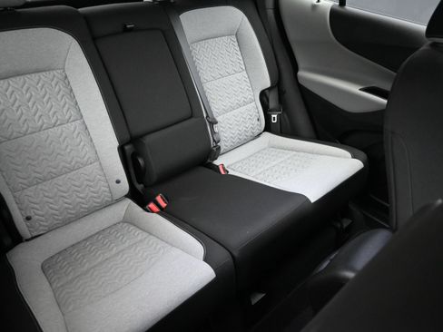 Used 2022 Chevrolet Equinox LS w/ LS Convenience Package FWD image 28