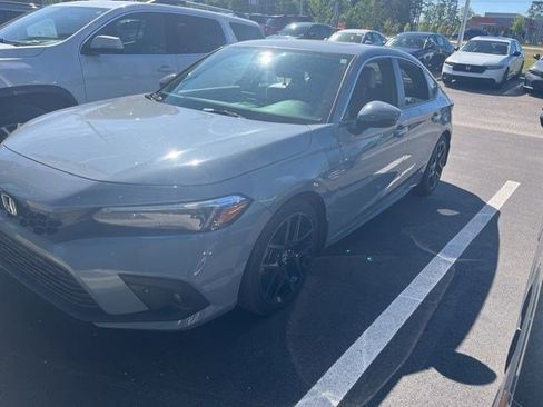 Used 2024 Honda Civic Sport Touring image 2