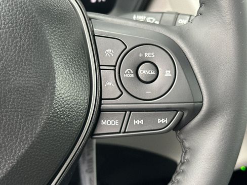 New 2026 Toyota Corolla Cross LE FWD image 28
