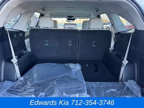 New 2025 Kia Sorento S image 15
