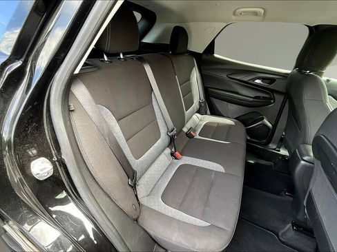 Used 2024 Chevrolet TrailBlazer LT AWD/4WD image 21