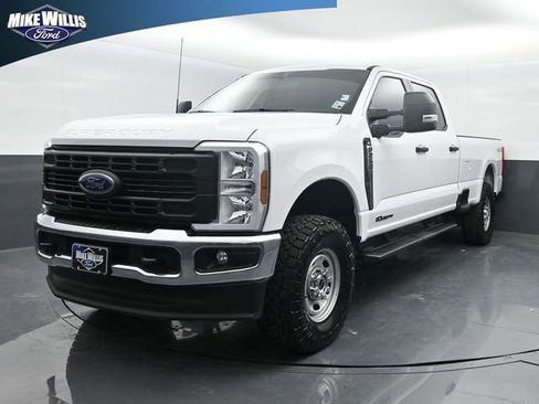 Used 2025 Ford F250 XL w/ XL Chrome Package image 3
