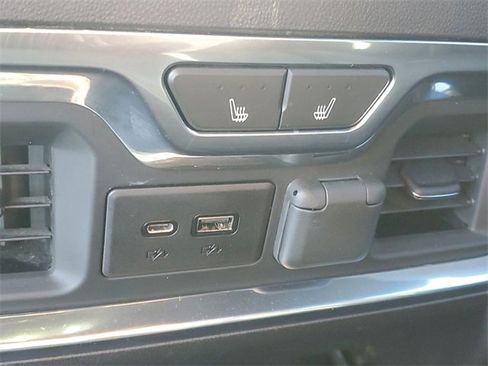 Certified 2021 GMC Sierra 1500 AT4 w/ AT4 Value Package image 12