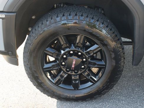 Used 2024 GMC Sierra 2500 AT4 w/ AT4 Premium Plus Package AWD/4WD image 40