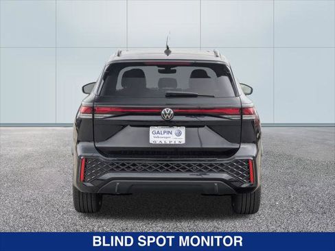 New 2026 Volkswagen Tiguan SE R-Line FWD image 4