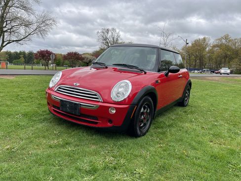 Used 2005 MINI Cooper Hardtop FWD image 5