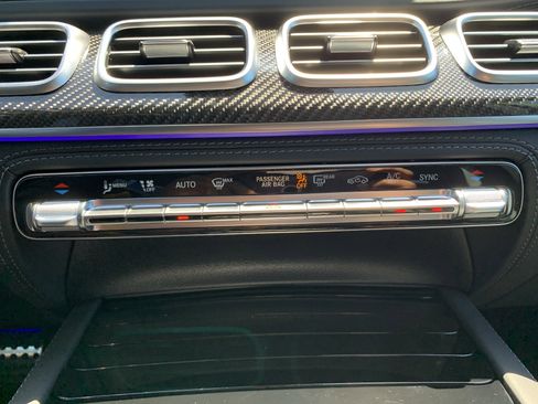 Used 2025 Mercedes-Benz GLE 53 AMG 4MATIC image 29