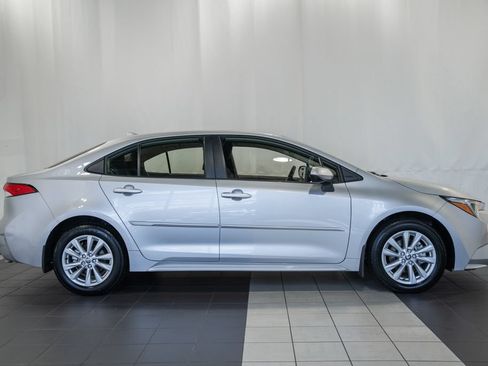 Used 2025 Toyota Corolla LE w/ LE Premium Package FWD image 3