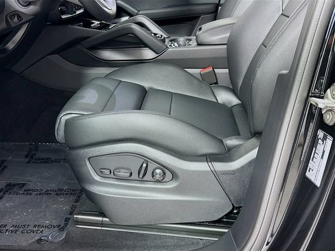 Certified 2026 Porsche Cayenne AWD/4WD image 22