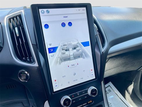 Used 2024 Ford Edge SEL image 15