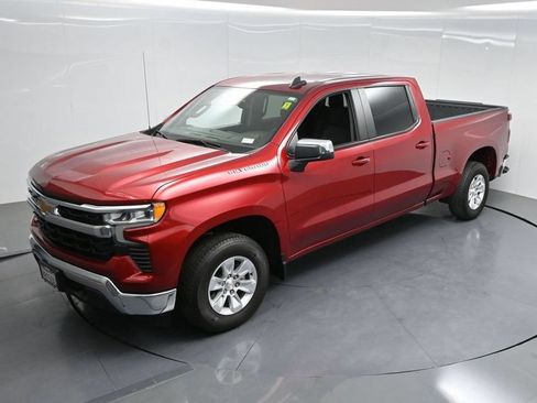 Used 2024 Chevrolet Silverado 1500 LT RWD image 40