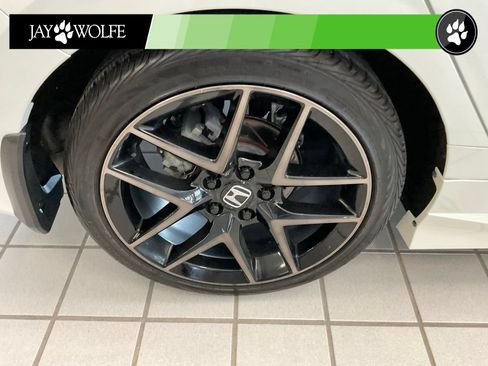 Used 2023 Honda Civic Sport Touring image 7