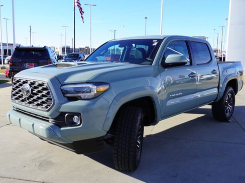 Certified 2023 Toyota Tacoma TRD Sport w/ Advanced Technology Package image 4