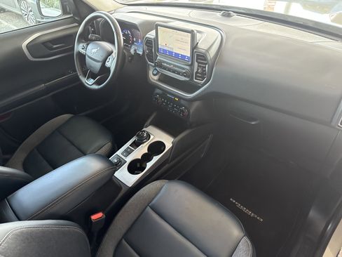 Used 2024 Ford Bronco Sport Outer Banks w/ Tech Package image 16