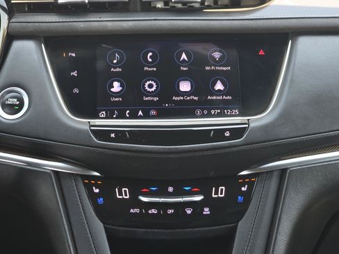 Used 2022 Cadillac XT5 Premium Luxury w/ Platinum Package AWD/4WD image 16