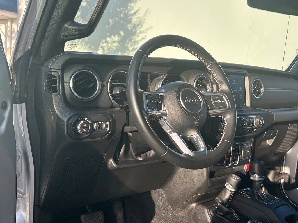 Used 2022 Jeep Gladiator Overland w/ Popular Equipment Package AWD/4WD image 32