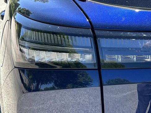 Certified 2025 Nissan Murano SV AWD/4WD image 12