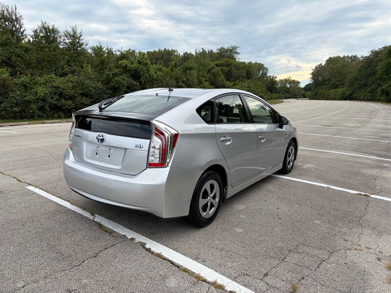 Used 2013 Toyota Prius Two FWD image 5
