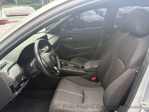 Used 2023 Honda Accord Sport image 7