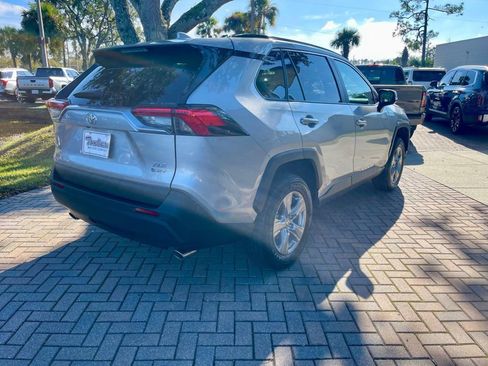 Used 2025 Toyota RAV4 XLE image 6