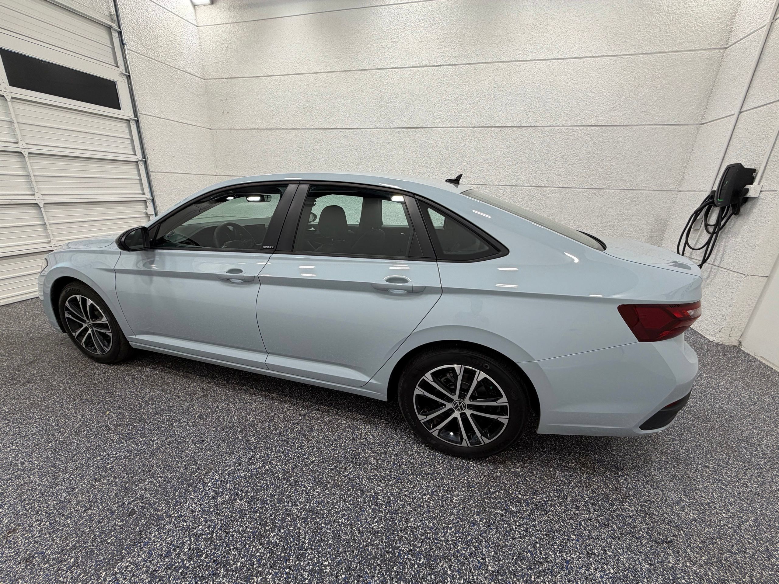 Used 2026 Volkswagen Jetta Sport FWD image 3