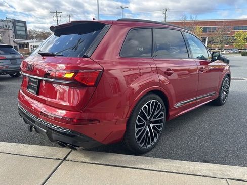 New 2026 Audi SQ7 Prestige image 5