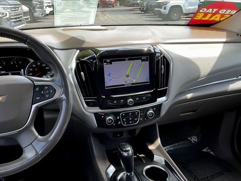 Used 2019 Chevrolet Traverse Premier w/ Driver Confidence II Package FWD image 7