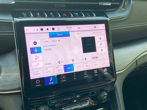 Used 2023 Jeep Grand Cherokee L Limited image 24