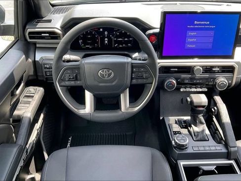Used 2026 Toyota Tacoma TRD Off-Road AWD/4WD image 5