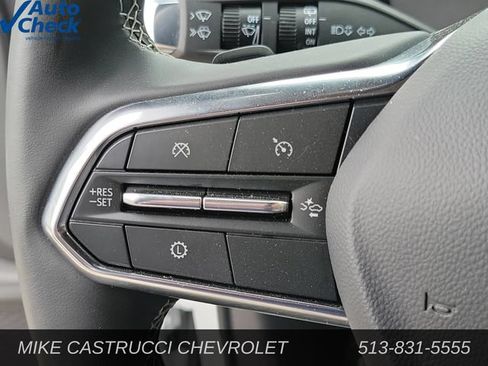 Used 2026 Chevrolet Traverse LT AWD/4WD image 16