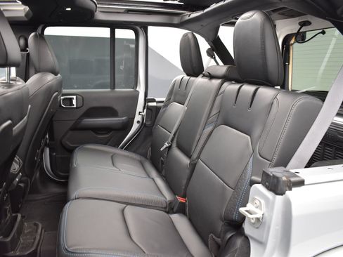 Used 2024 Jeep Wrangler High Altitude AWD/4WD image 13