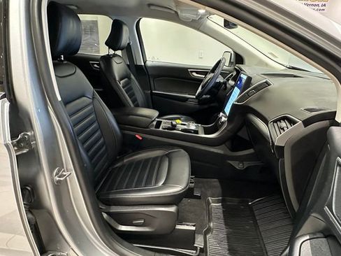 Used 2022 Ford Edge SEL w/ Convenience Package image 5