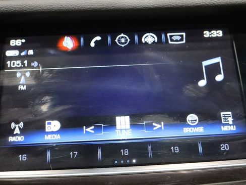 Used 2019 Cadillac XT5 Luxury image 37