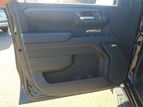 Used 2022 GMC Sierra 1500 AT4 w/ AT4 Premium Package image 12