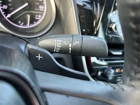 Used 2024 Toyota Camry SE FWD image 22