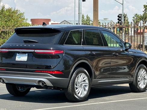 New 2025 Lincoln Corsair Premiere image 2