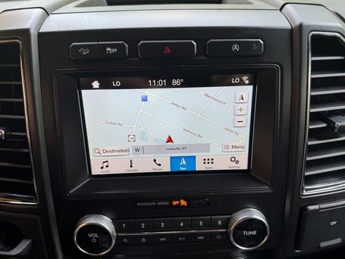 Used 2018 Ford Expedition Limited AWD/4WD image 17