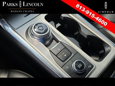 Used 2023 Ford Explorer Platinum w/ Technology Package AWD/4WD image 27