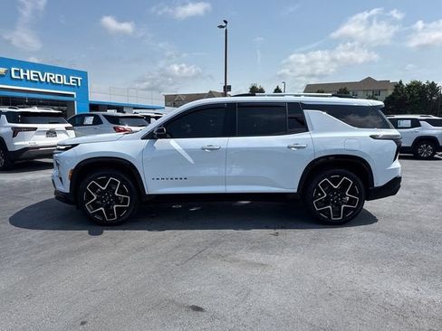 Used 2026 Chevrolet Traverse High Country w/ LPO, Floor Liner Package FWD image 6