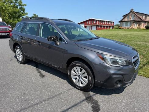 Used 2019 Subaru Outback 2.5i AWD/4WD image 6