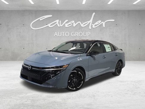 New 2026 Nissan Sentra SR image 1