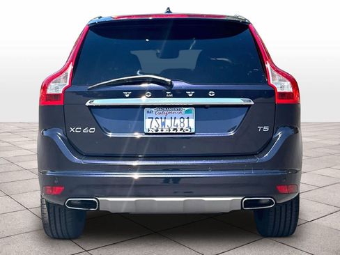 Used 2016 Volvo XC60 T5 Premier w/ Proximity Package FWD image 7