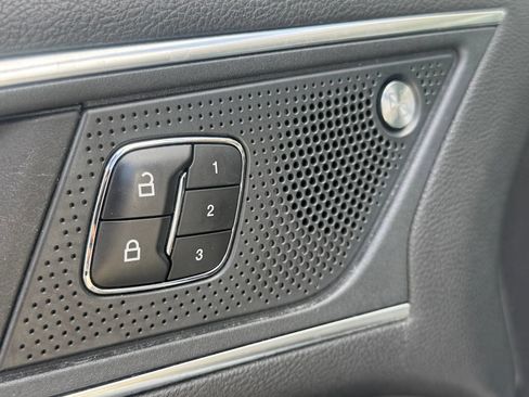 Used 2019 Ford Edge Titanium w/ Equipment Group 301A FWD image 13